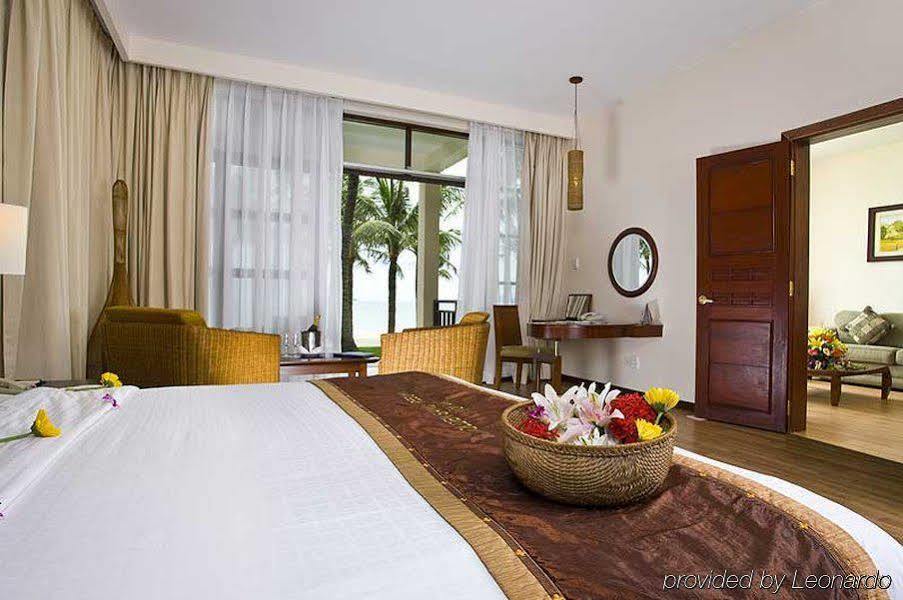 Golden Sand Resort And Spa Хойан Номер фото
